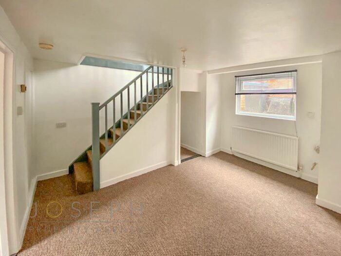 1 Bedroom Apartment To Rent In Garrison Lane, Felixstowe, IP11