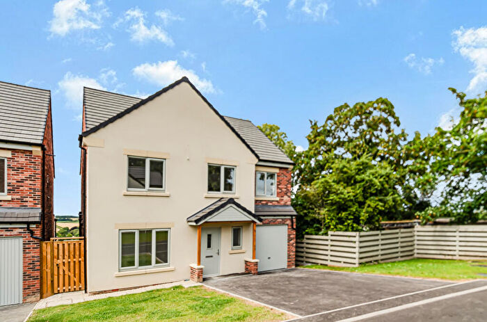 5 Bedroom Detached House For Sale In Rectory Grove, Chesterfield, S44