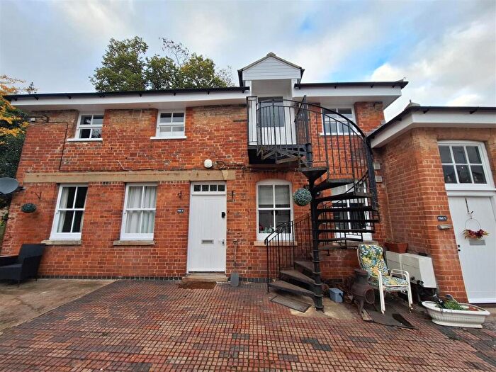 1 Bedroom Flat To Rent In Redlands Road, RG1