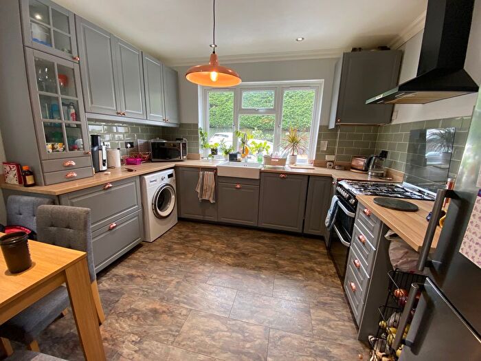 2 Bedroom Maisonette To Rent In Lichfield Road, Sutton Coldfield, B74