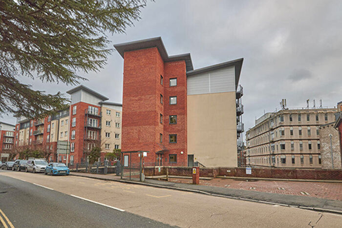 Flat To Rent In New North Road, Exeter, EX4