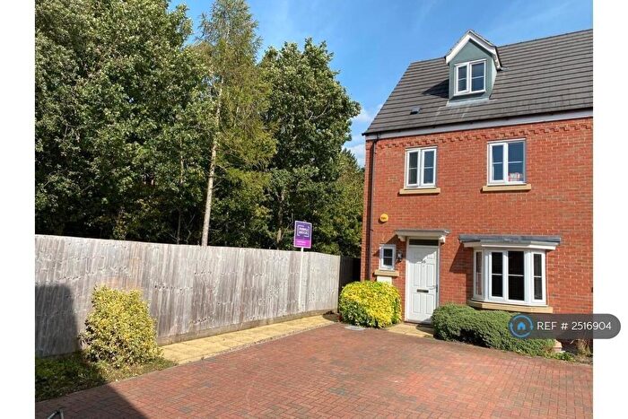 4 Bedroom End Of Terrace House To Rent In Temple Crescent, Milton Keynes, MK4