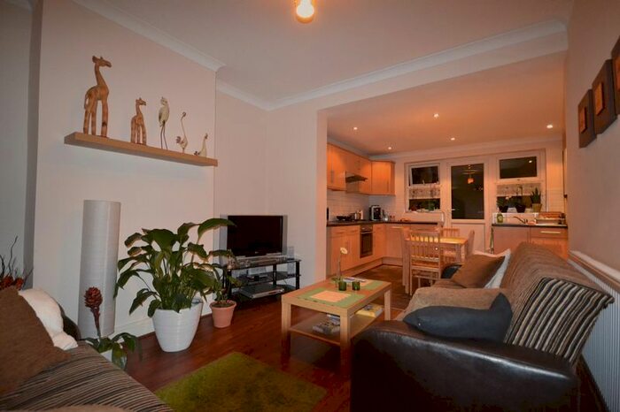 3 Bedroom Property To Rent In Renness Road, London, E17