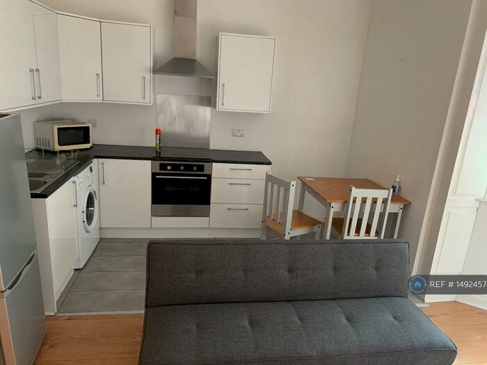 1 Bedroom Flat To Rent In Princess Road West, Leicester, LE1