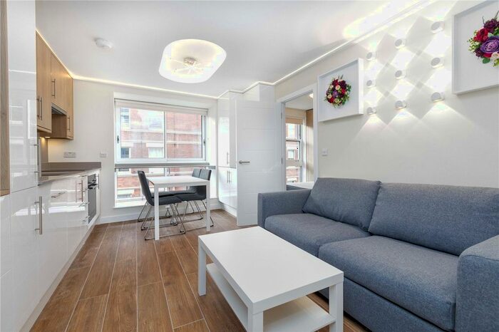 2 Bedroom Flat To Rent In Fitzroy Mews, London, W1T