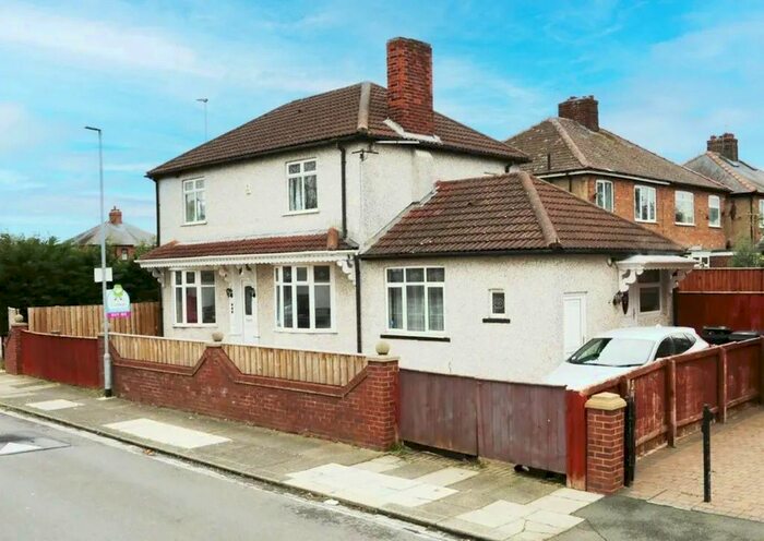 3 Bedroom Detached House To Rent In Yarm Road, Darlington, DL1