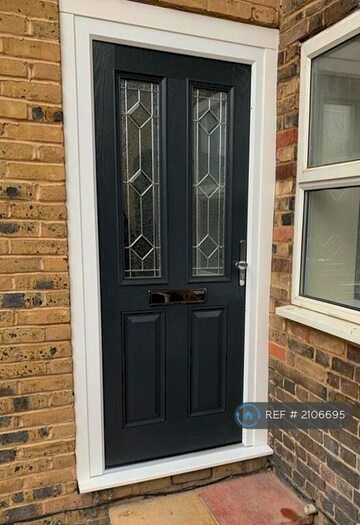 1 Bedroom Flat To Rent In Short Street, Chatham, ME4