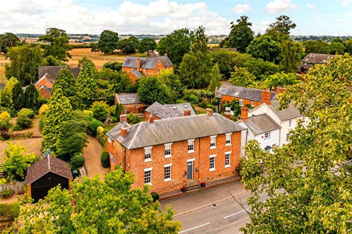 5 Bedroom Detached House For Sale In High Street, Guilsborough, Northampton, Northamptonshire, NN6