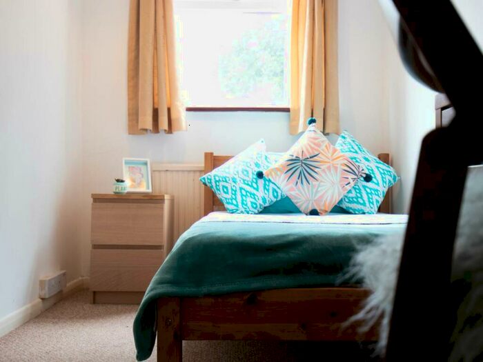 1 Bedroom House To Rent In River Street, Gillingham, Kent, ME7