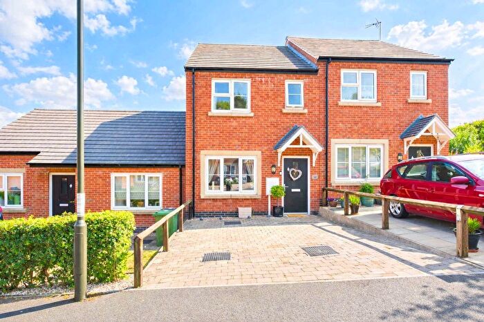 2 Bedroom Terraced House For Sale In Oakwell Drive, Crich, DE4