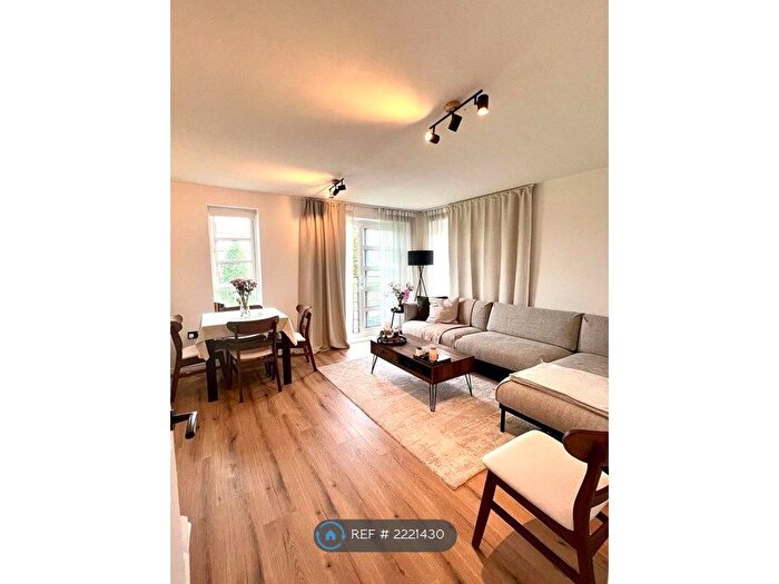 2 Bedroom Flat To Rent In City View, Erdington, Birmingham, B23