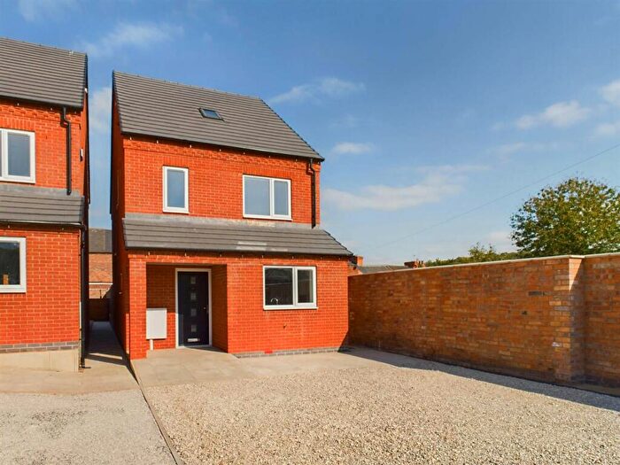 4 Bedroom Detached House For Sale In Durham Avenue, Sneinton, Nottingham, NG2