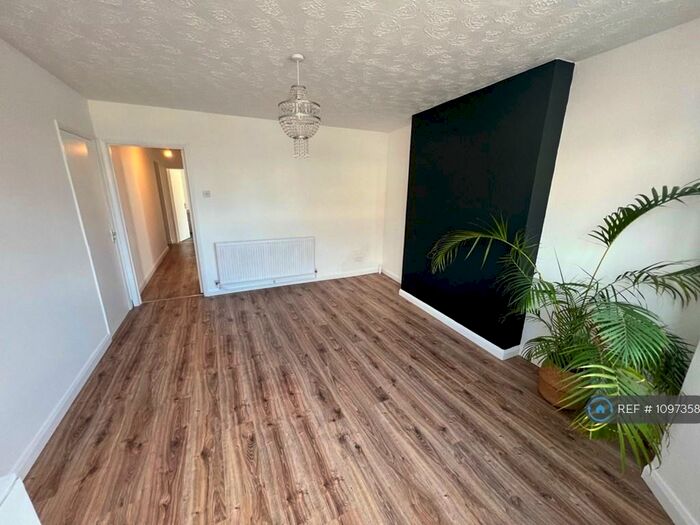 2 Bedroom Flat To Rent In Buckle Street, Peterborough, PE1