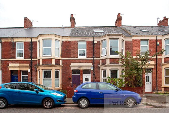 2 Bedroom Flat To Rent In Kelvin Grove, Sandyford, Newcastle Upon Tyne, NE2