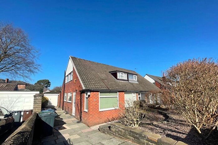 3 Bedroom Detached Bungalow For Sale In Garnett Green, Ormskirk, L39