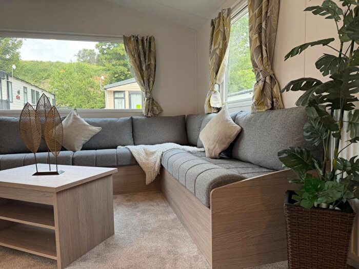 2 Bedroom Caravan For Sale In Yorkshire Dales Country & Leisure Park, Harmby Rd, Harmby, Leyburn, DL8