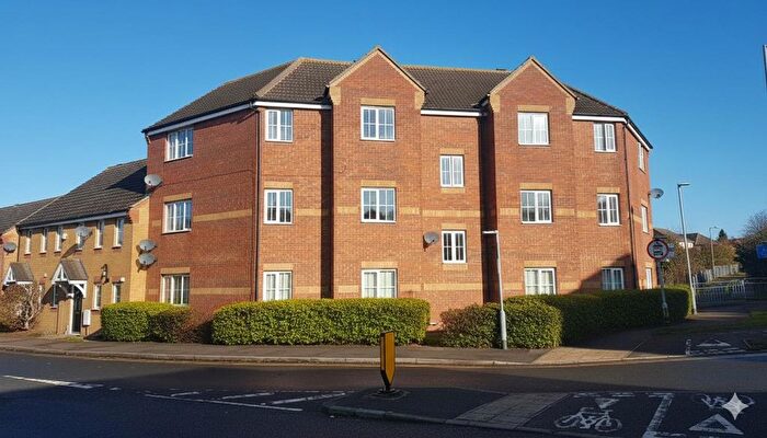 2 Bedroom Flat For Sale In Mayflower Road, Grays, RM16
