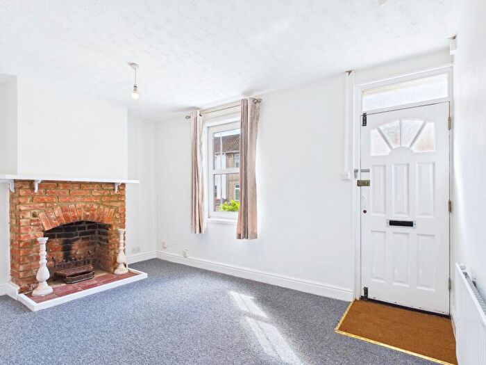 2 Bedroom House To Rent In Stafford Street, Old Town, Swindon, SN1