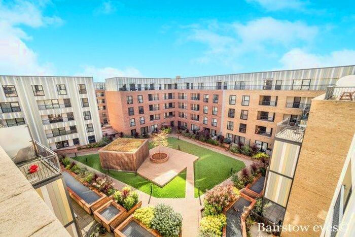 1 Bedroom Flat To Rent In Pulse Court, Romford, RM7