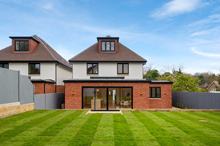 4 Bedroom Detached House For Sale In The Lawns, Nork Way, Banstead, SM7