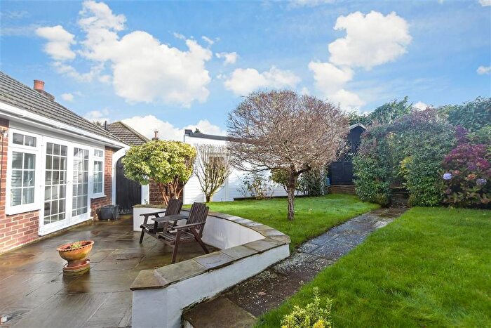 2 Bedroom Detached Bungalow For Sale In Street End Lane, Broad Oak, Heathfield, East Sussex, TN21