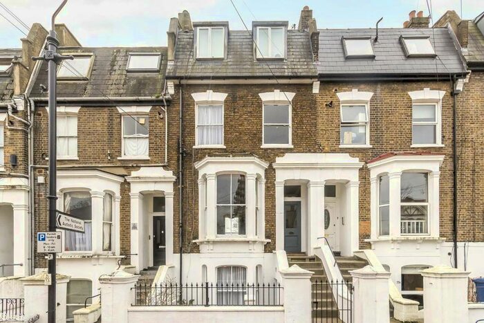 1 Bedroom Flat To Rent In Mill Hill Road, London, W3