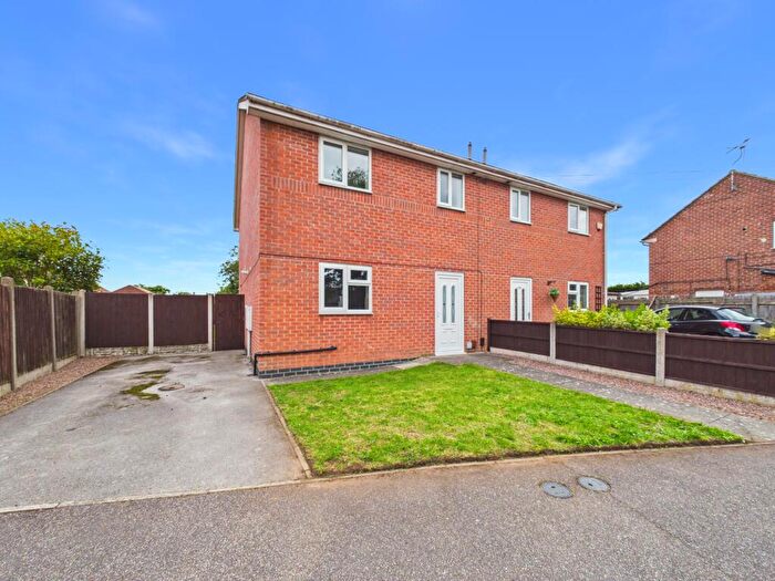 3 Bedroom Semi-Detached House For Sale In Farm Drive, Alvaston, DE24