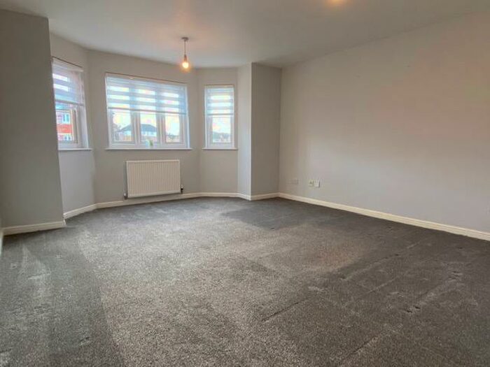 2 Bedroom Flat To Rent In Philips Wynd, Hamilton, ML3