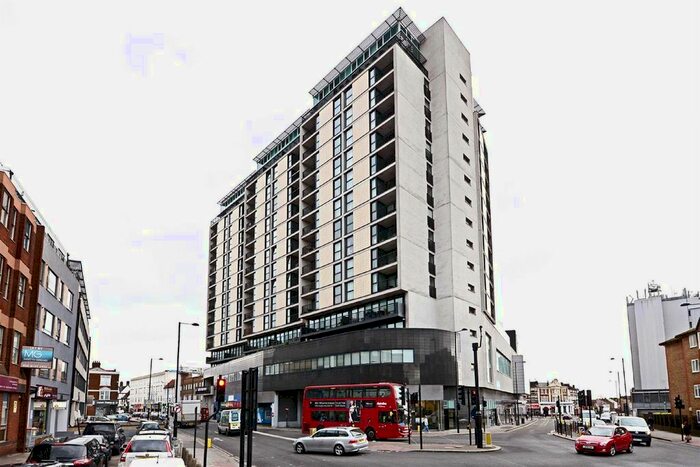 2 Bedroom Flat To Rent In Kingsway, London, N12