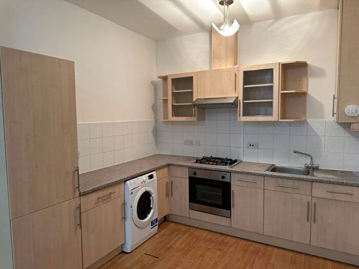 1 Bedroom Flat To Rent In Woodstock Road, London, NW11
