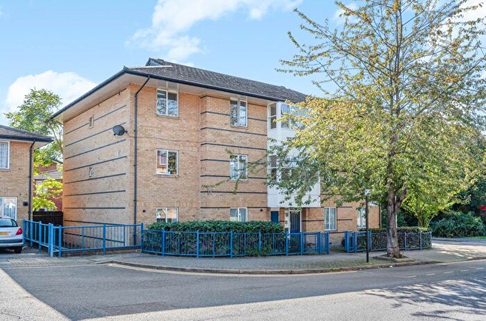 1 Bedroom Apartment To Rent In Peverel, London, E6