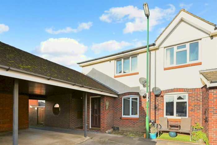 1 Bedroom Maisonette To Rent In Waterside Drive, Donnington, PO19