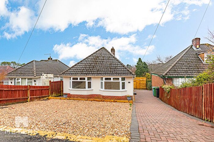 2 Bedroom Bungalow For Sale In Evering Avenue, Alderney, Poole, BH12