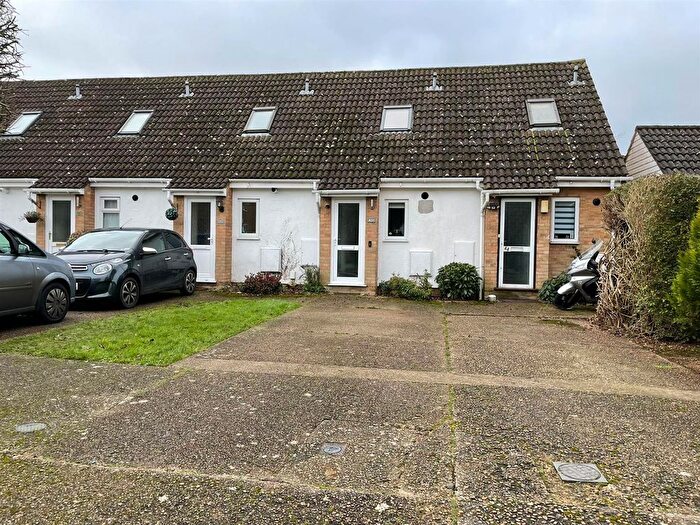 1 Bedroom Terraced House To Rent In Seven Acres, New Ash Green, Longfield, DA3