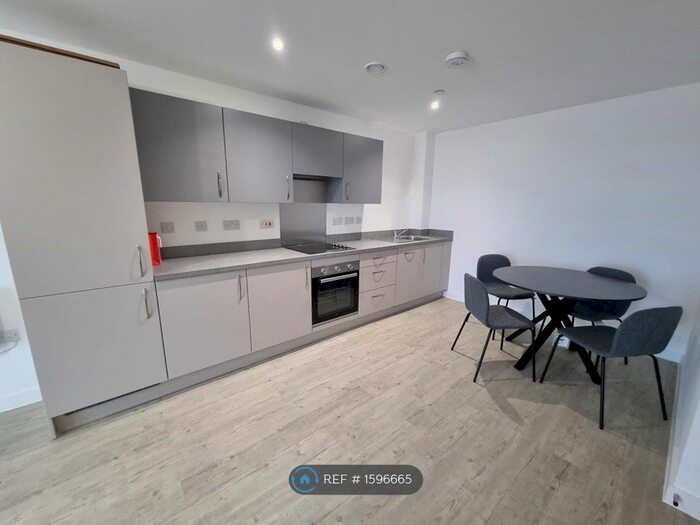 2 Bedroom Flat To Rent In Northill Apartments, Salford, M50