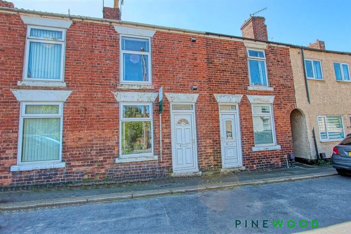 2 Bedroom Terraced House To Rent In Cross London Street, New Whittington, Chesterfield, Derbyshire, S43