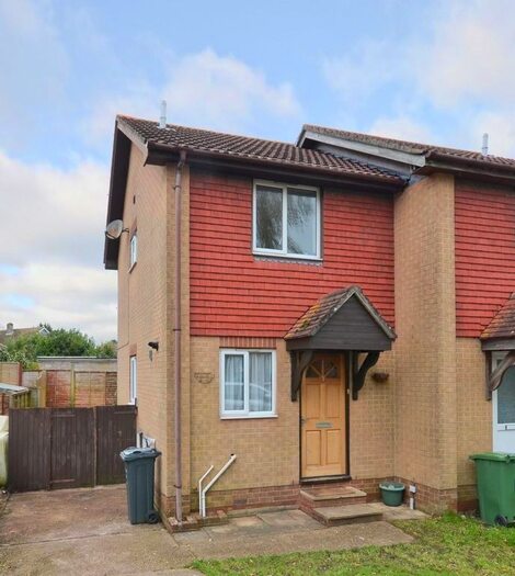 2 Bedroom Semi-Detached House To Rent In Tandy Close, Ryde, PO33