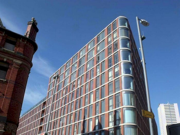 1 Bedroom Apartment To Rent In ILand, Essex Street, B5