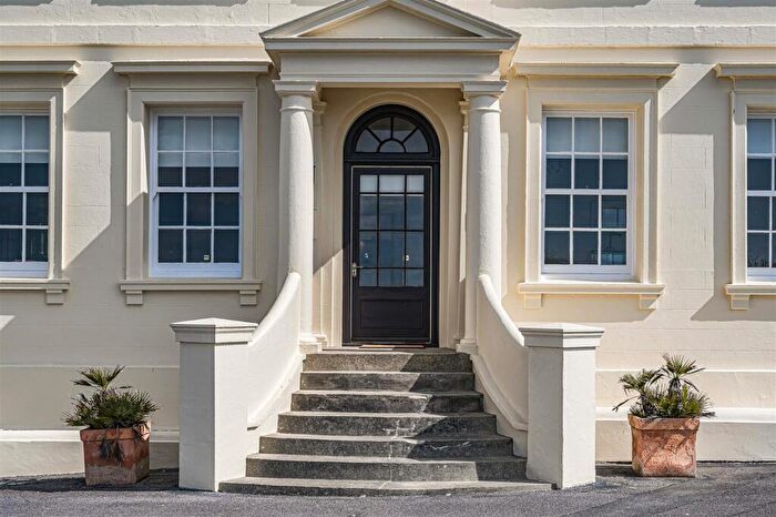 1 Bedroom Flat For Sale In Corsica Hall, Seaford, BN25