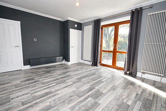 3 Bedroom Terraced House To Rent In Timbercliffe, Littleborough, OL15