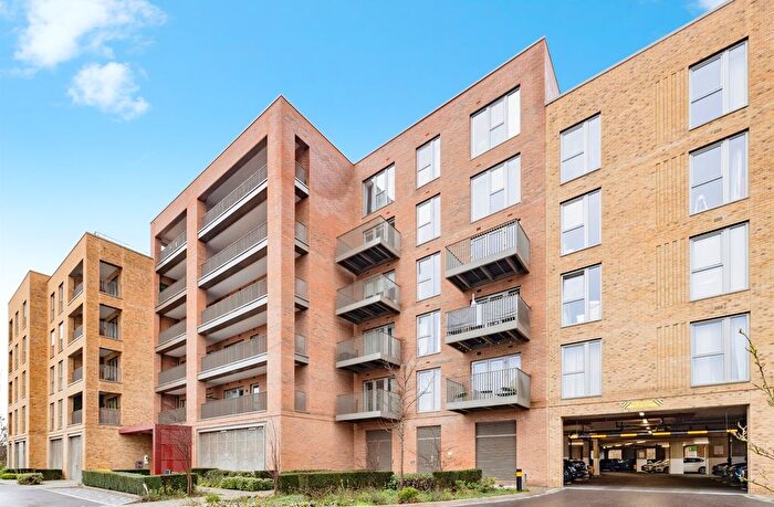 1 Bedroom Flat For Sale In Frogmore Avenue, Watford, WD17