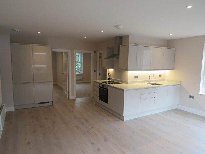 2 Bedroom Flat To Rent In Chalvey Park, Slough, SL1