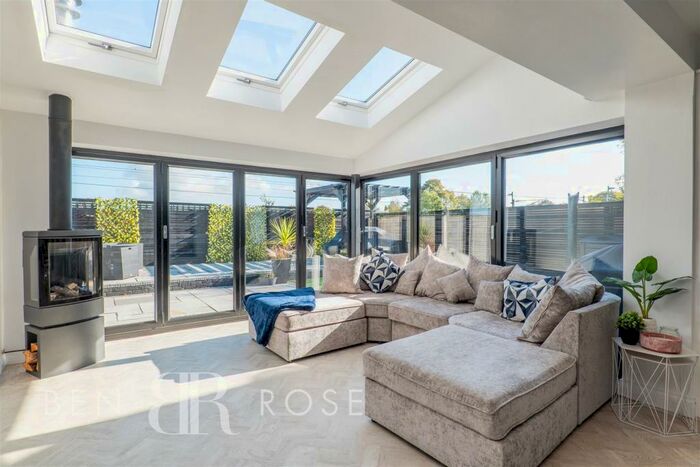 4 Bedroom Detached House For Sale In Beacon Close, Bilsborrow, Preston, PR3