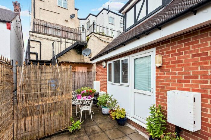 1 Bedroom End Of Terrace House To Rent In Oriel Mews, High Road, South Woodford, London, E18