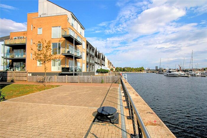 1 Bedroom Apartment For Sale In Redshank Road, St. Marys Island, Chatham, Kent, ME4
