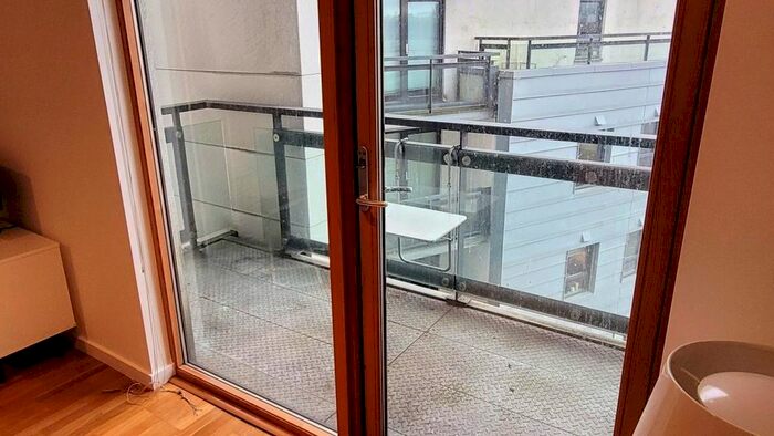 1 Bedroom Flat To Rent In Marsh Lane, Leeds, LS9