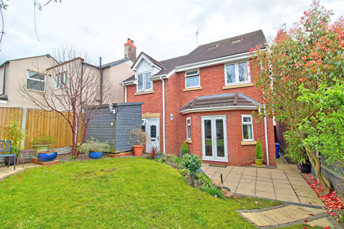 4 Bedroom Detached House For Sale In King William Street, Stourbridge, DY8