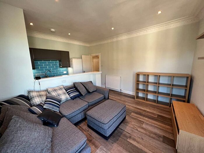 2 Bedroom Flat To Rent In Constitution Street, Dundee, DD3