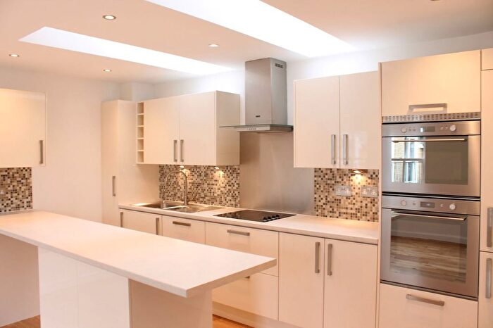 2 Bedroom Flat To Rent In Sussex Mews, London, SE6