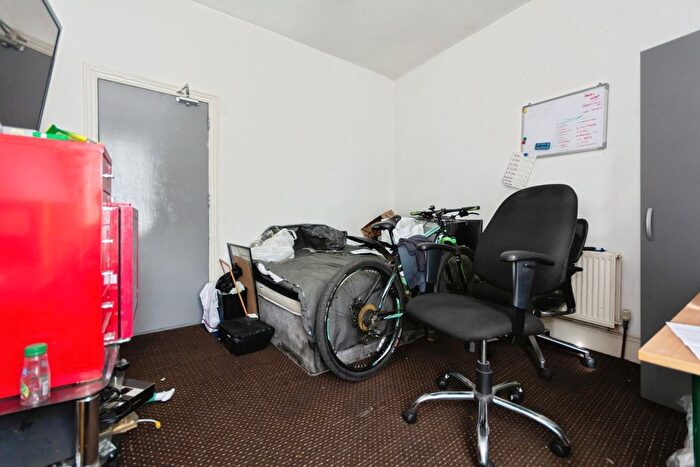 5 Bedroom Terraced House For Sale In Station Road, Kings Heath, Birmingham, West Midlands, B14